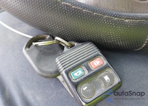 2000 Ford Taurus Se из США, поврежденный, VIN 1FAFP53U9YA277890